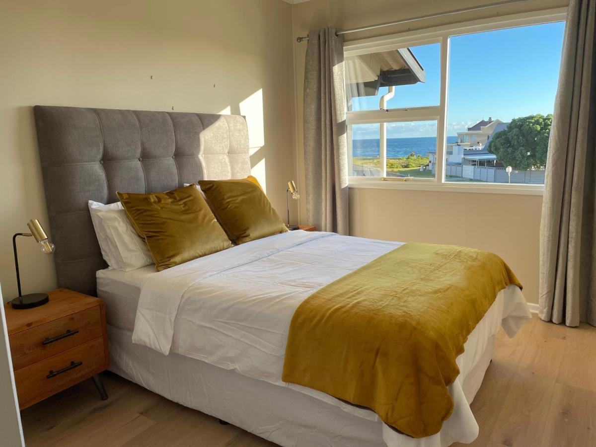 2 On Third Avenue Apartment Hermanus Bagian luar foto