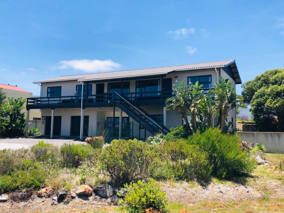 2 On Third Avenue Apartment Hermanus Bagian luar foto